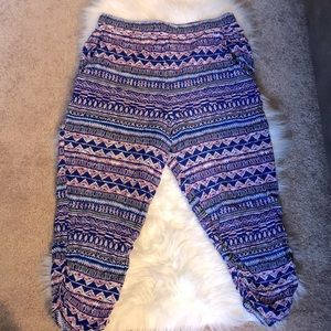 Mossimo Capri stretch pants